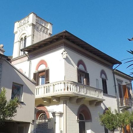 Torre Della Darsena Apartment Viareggio Exterior photo