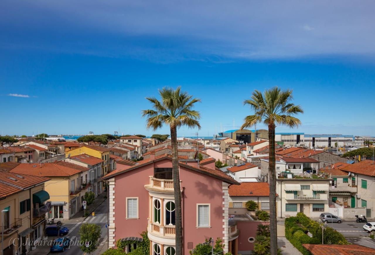 Torre Della Darsena Apartment Viareggio Exterior photo